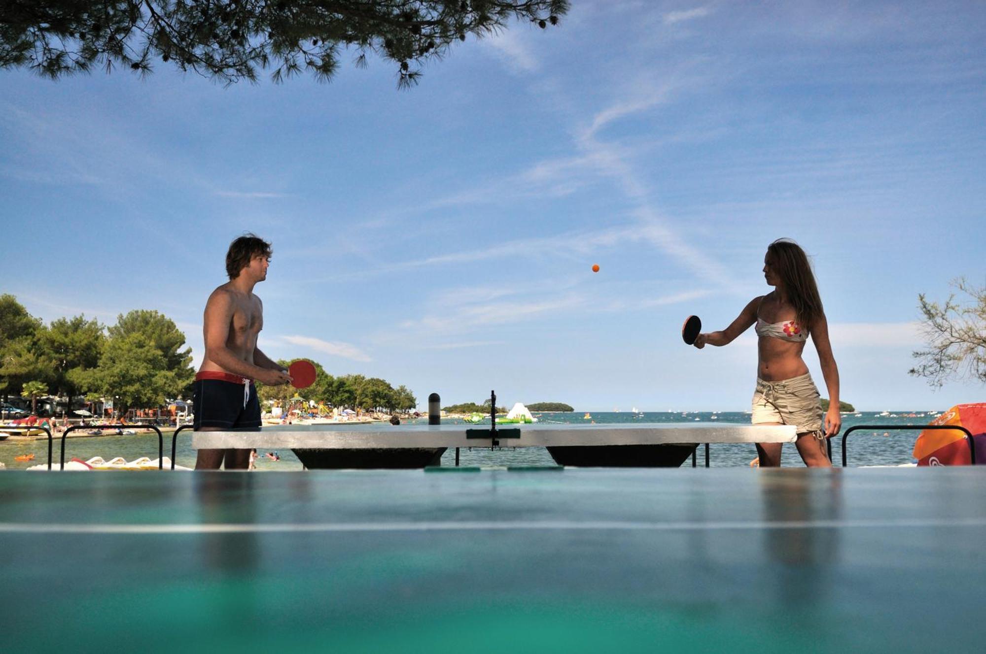 Maistra Camping Valkanela Pitches Funtana Bagian luar foto