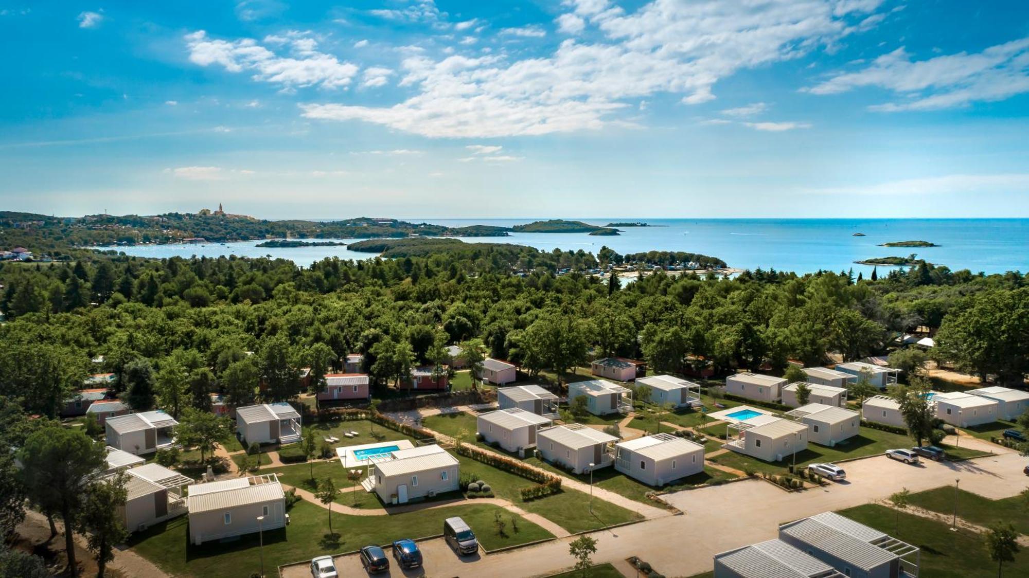 Maistra Camping Valkanela Pitches Funtana Bagian luar foto